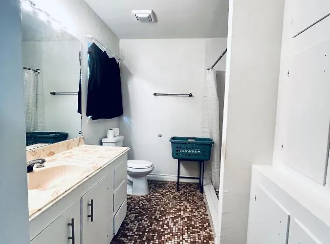 Cozy Private Bed & Bath Near Medical Center, Galleria And Dt