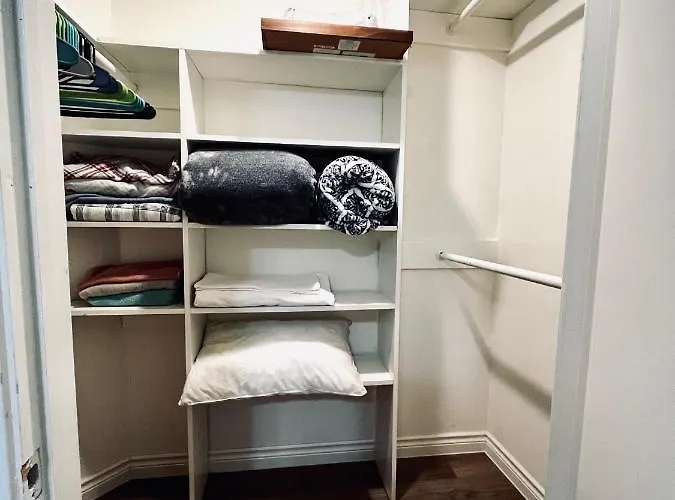 Cozy Private Bed & Bath Near Medical Center, Galleria And Dt